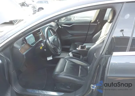 2017 Tesla Model S 100D/60D/75D/90D/P100D z USA, uszkodzony, nr VIN 5YJSA1E23HF194591